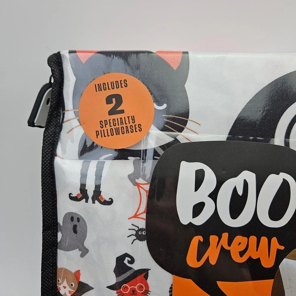 Queen Halloween Boo Crew‎ 4 Piece Sheet Set 2 Specialty Reversible Pillowcases